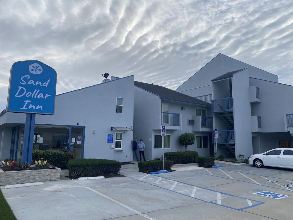 Sand Dollar Inn Сийсайд Екстериор снимка